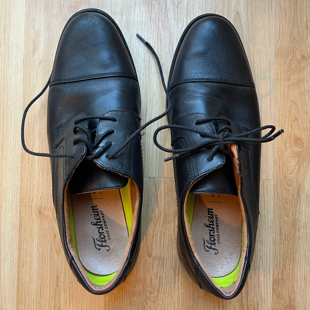 Florsheim Men's Classic Black Oxfords